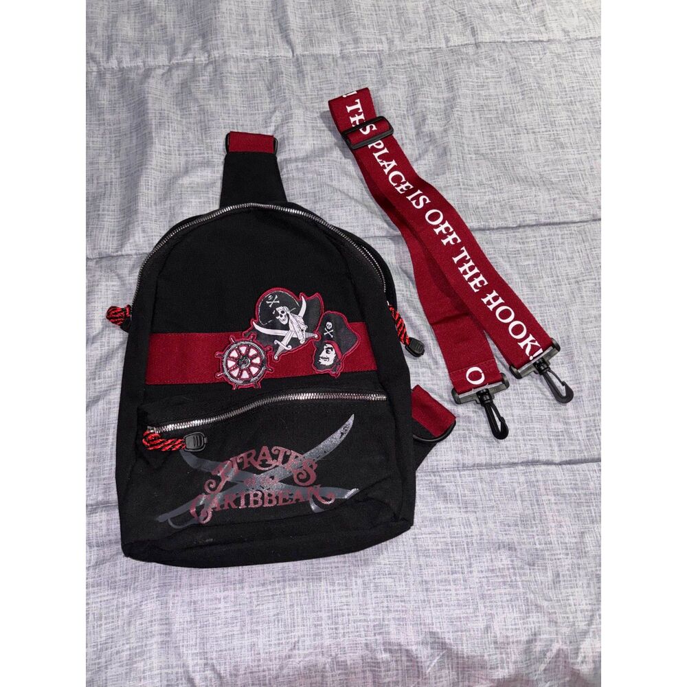 Disney Parks Pirates of the Caribbean crossbody bag New!!